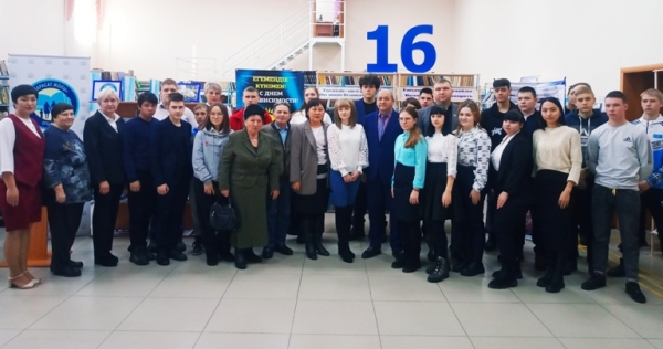 Егемен ел дүниеге келді