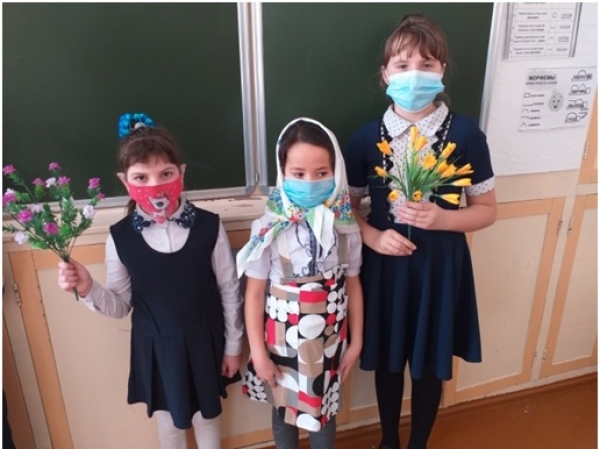 «Ал, қанеки, қыздар!»